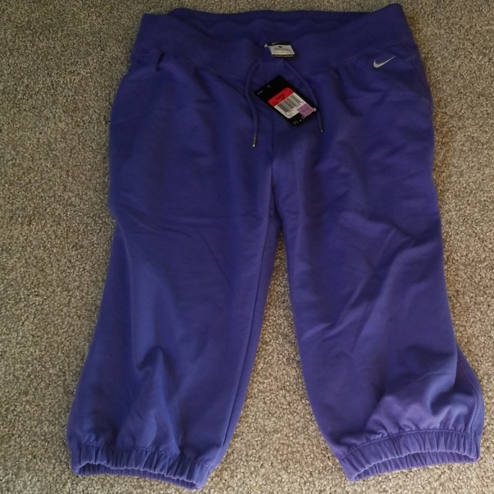 Nike capris